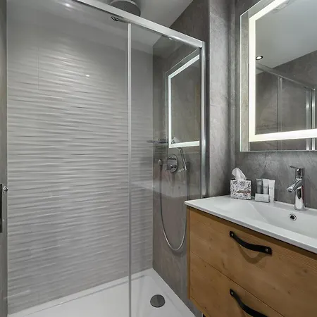 Contemporain Pres Des Pistes A Val D'isere, 4 Chambres, Cheminee, Parking Inclus - Fr-1-567-14 Apartamento